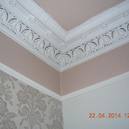 Achnacarry Guest House Perth Exterior foto
